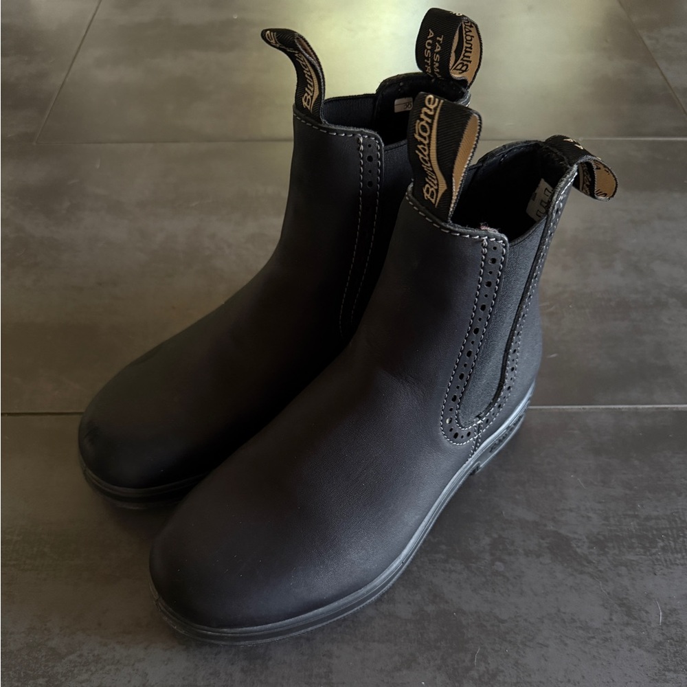 Blundstone Women’s #1448 Black Boots, Size 7.5